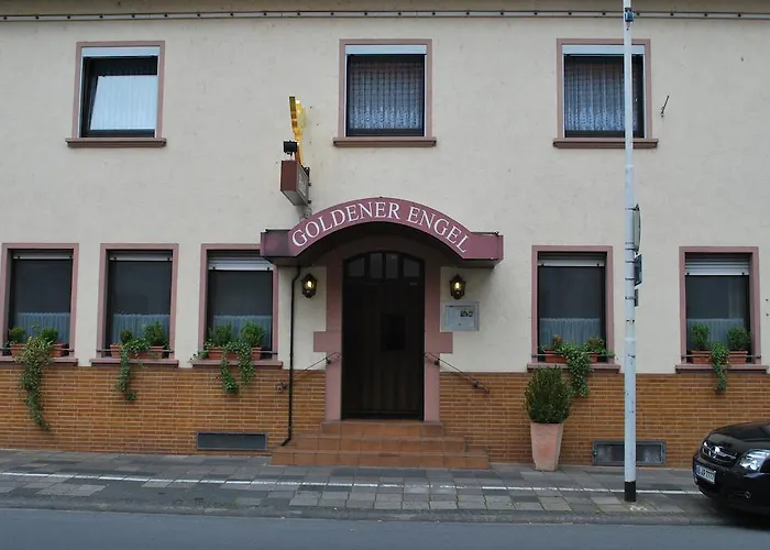 מלון “goldener Engel” Stockstadt am Main