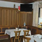 德纳恩格尔旅馆 酒店 2*